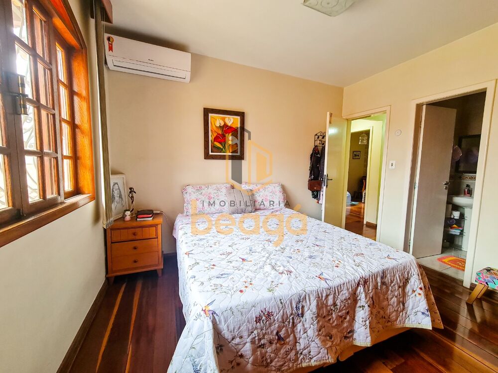 Casa à venda com 3 quartos, 196m² - Foto 9