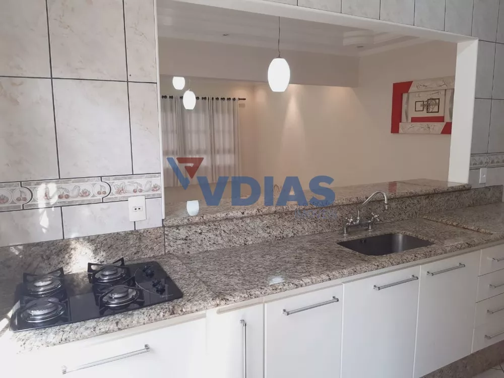 Casa à venda com 2 quartos, 167m² - Foto 13