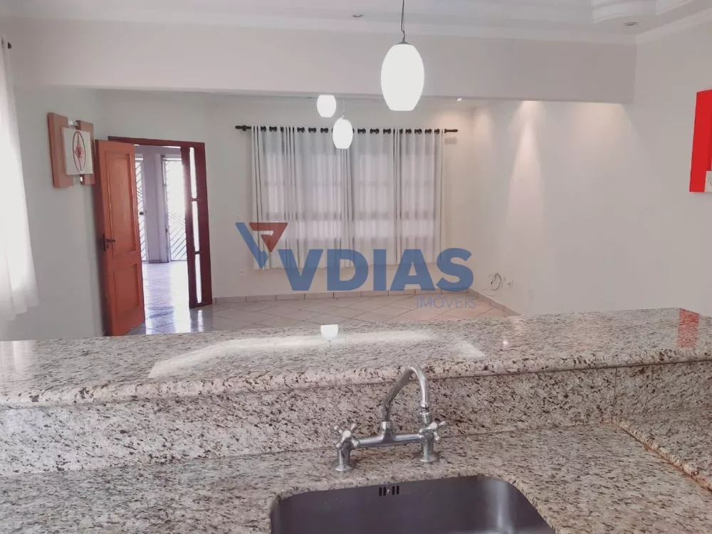 Casa à venda com 2 quartos, 167m² - Foto 10