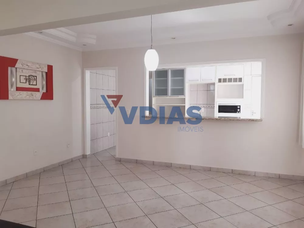 Casa à venda com 2 quartos, 167m² - Foto 8