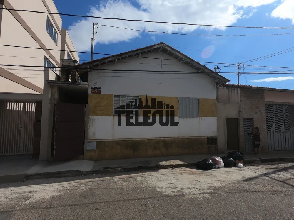 Casa, 3 quartos, 159 m² - Foto 1