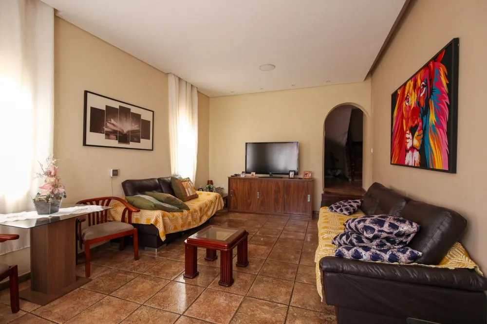 Casa, 5 quartos, 260 m² - Foto 2