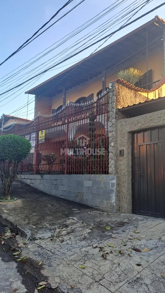 Casa, 3 quartos, 437 m² - Foto 1