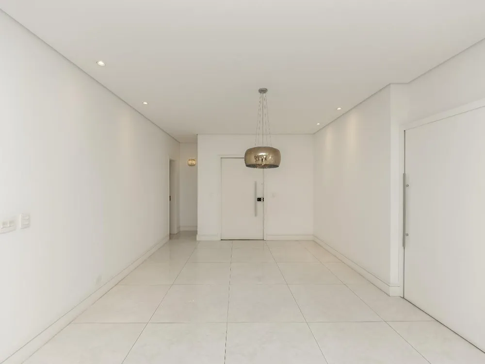 Apartamento, 3 quartos, 270 m² - Foto 2