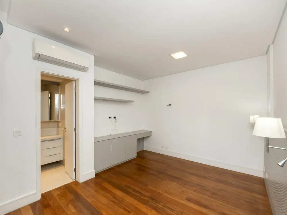 Apartamento, 3 quartos, 270 m² - Foto 3