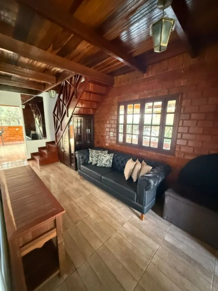 Casa, 5 quartos, 200 m² - Foto 1