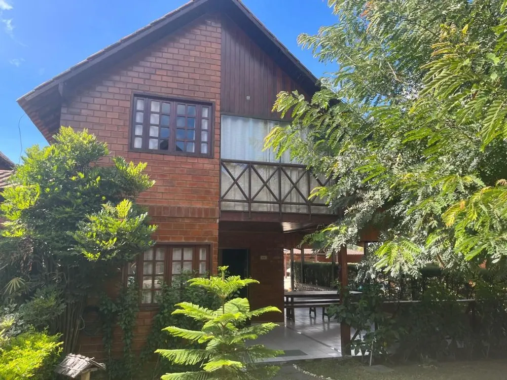 Casa, 5 quartos, 200 m² - Foto 1