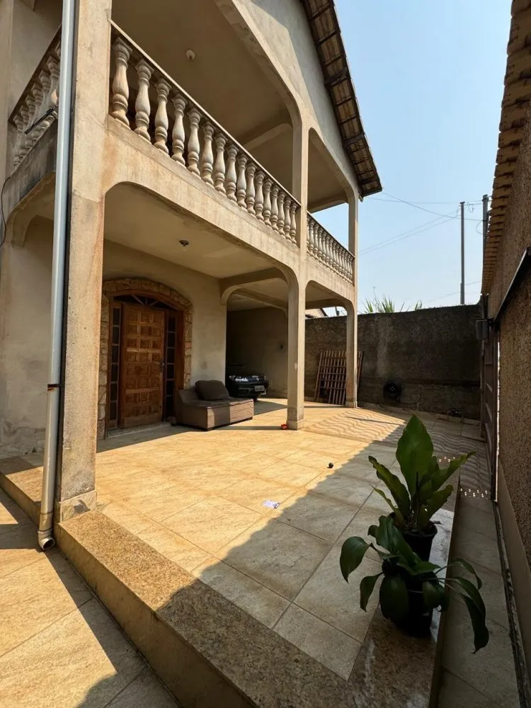 Casa, 5 quartos, 250 m² - Foto 1