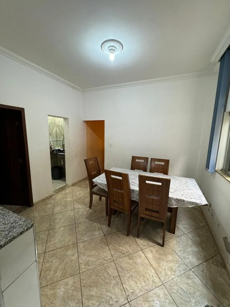 Casa, 5 quartos, 250 m² - Foto 4