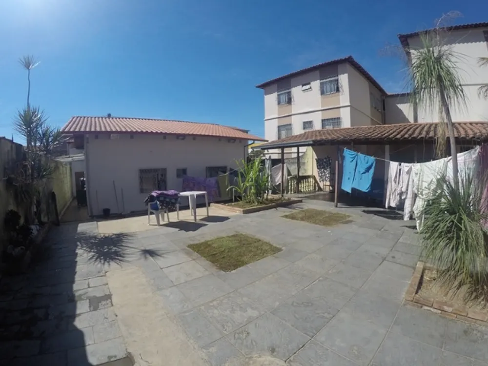 Casa, 3 quartos, 216 m² - Foto 2