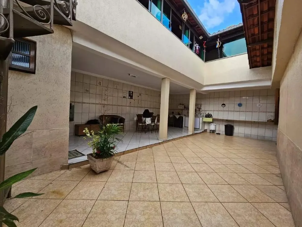 Casa, 3 quartos, 191 m² - Foto 4