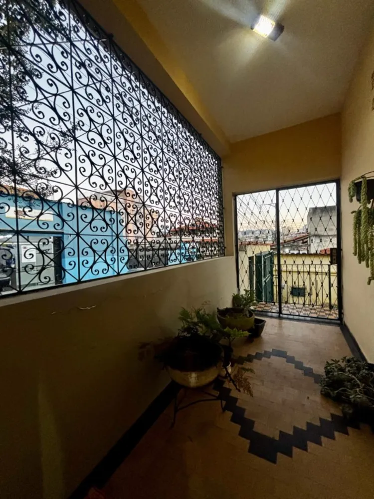 Casa, 4 quartos, 232 m² - Foto 1