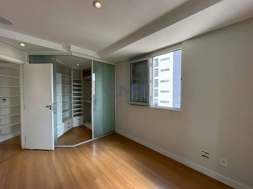 Cobertura, 3 quartos, 217 m² - Foto 3