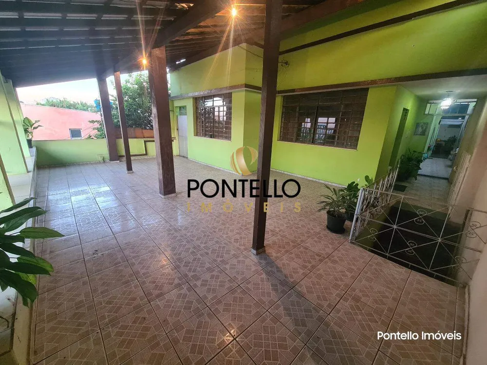 Casa, 4 quartos, 259 m² - Foto 1
