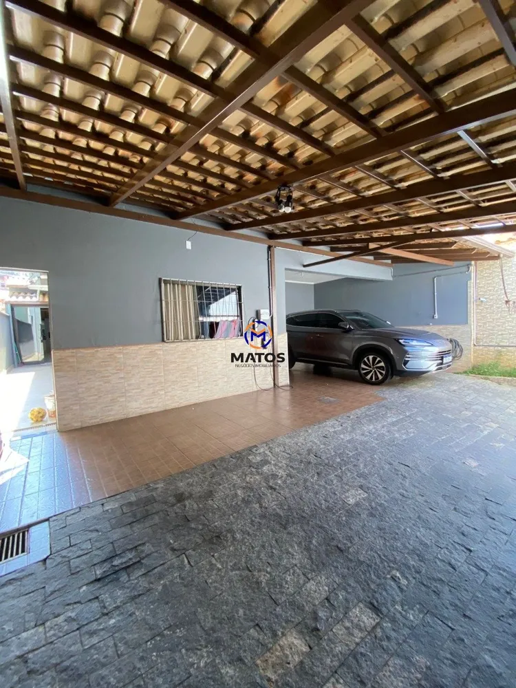 Casa, 3 quartos, 250 m² - Foto 1