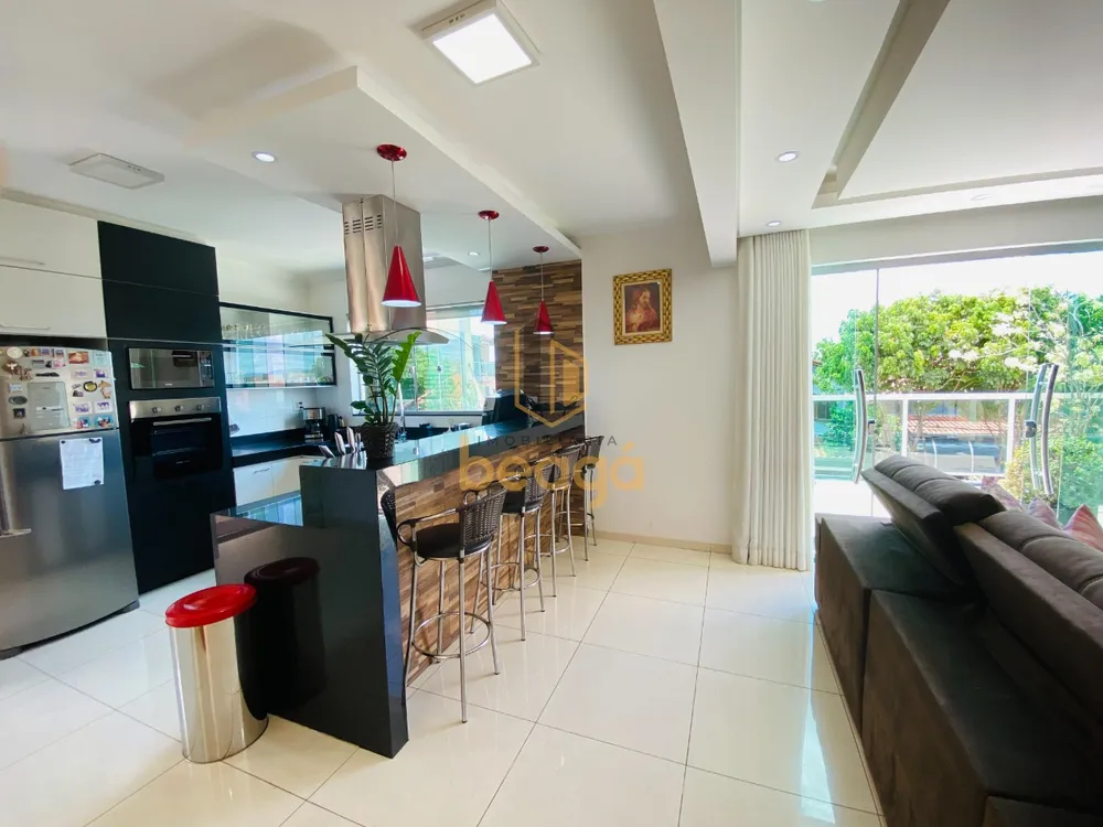 Casa, 4 quartos, 369 m² - Foto 1