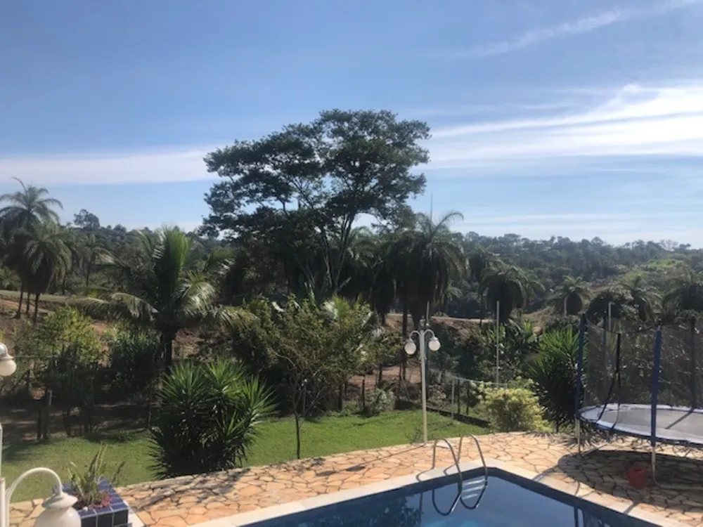 Chácara, 3 quartos, 1500 m² - Foto 1