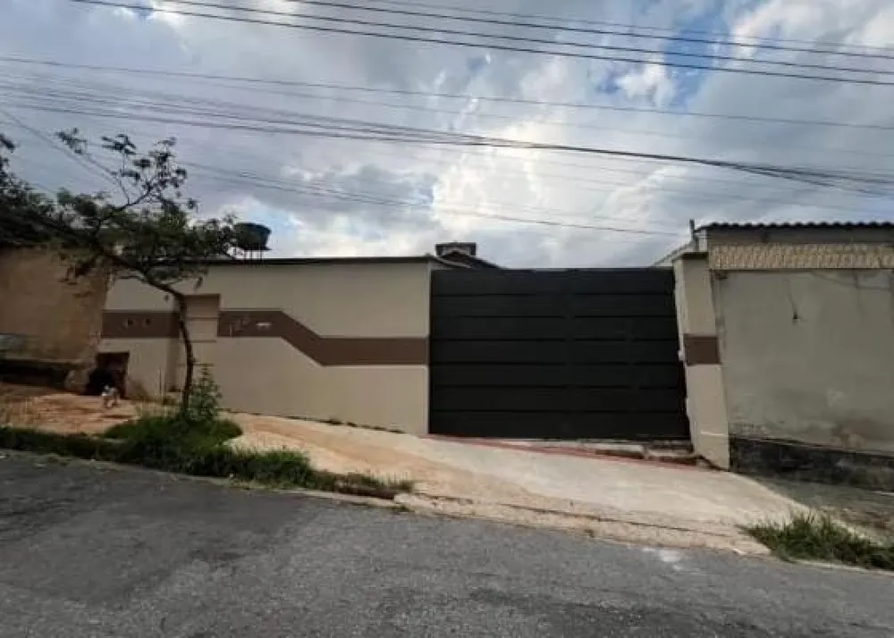 Casa, 3 quartos, 202 m² - Foto 2