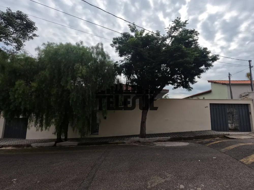 Casa, 9 quartos, 750 m² - Foto 1