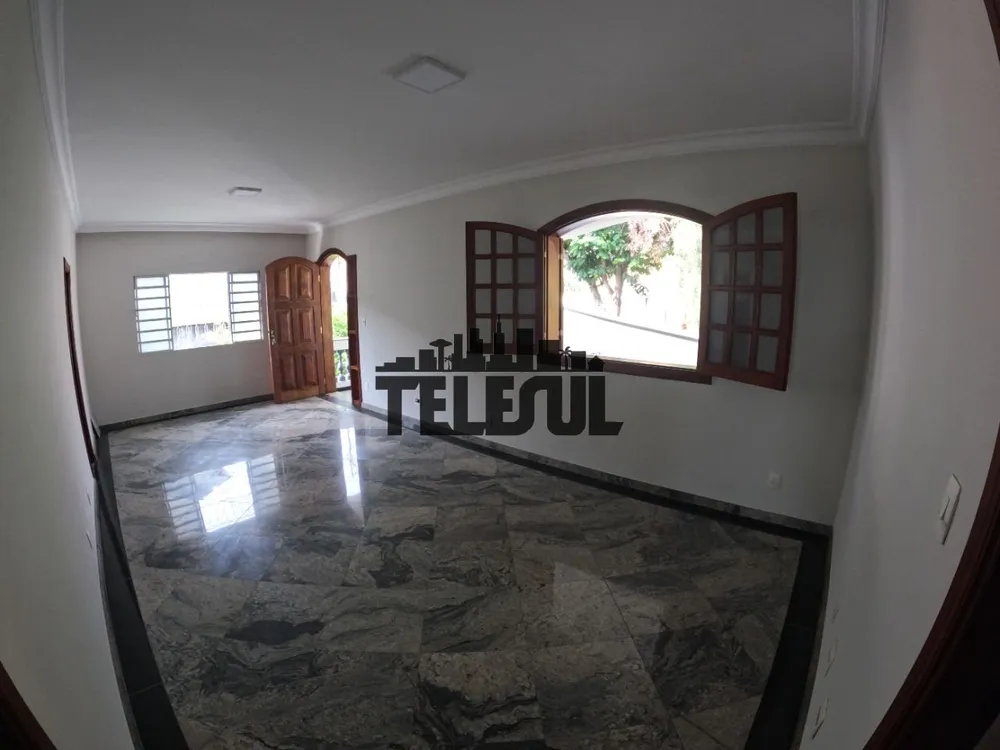Casa, 9 quartos, 750 m² - Foto 2