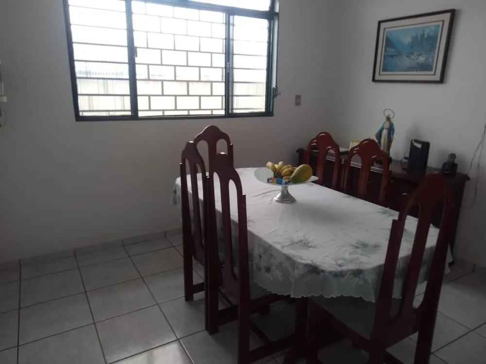 Casa, 4 quartos, 233 m² - Foto 4