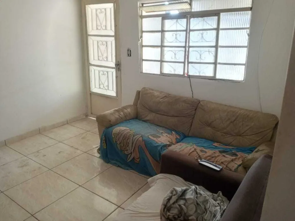 Casa, 2 quartos, 206 m² - Foto 1