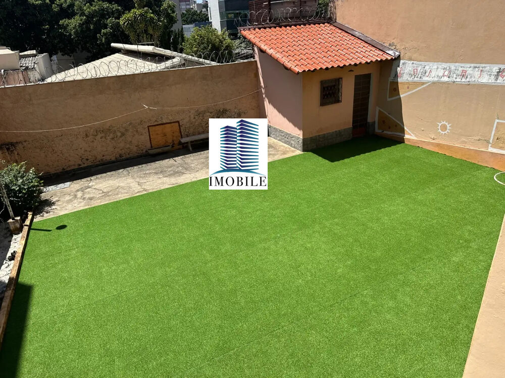 Casa à venda com 3 quartos, 330m² - Foto 4