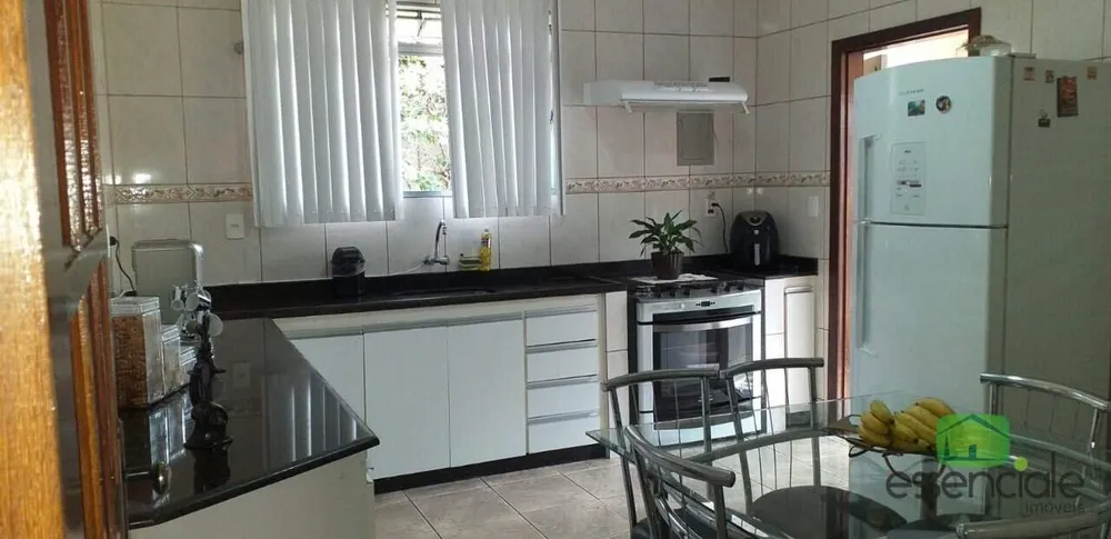 Casa, 5 quartos, 300 m² - Foto 14