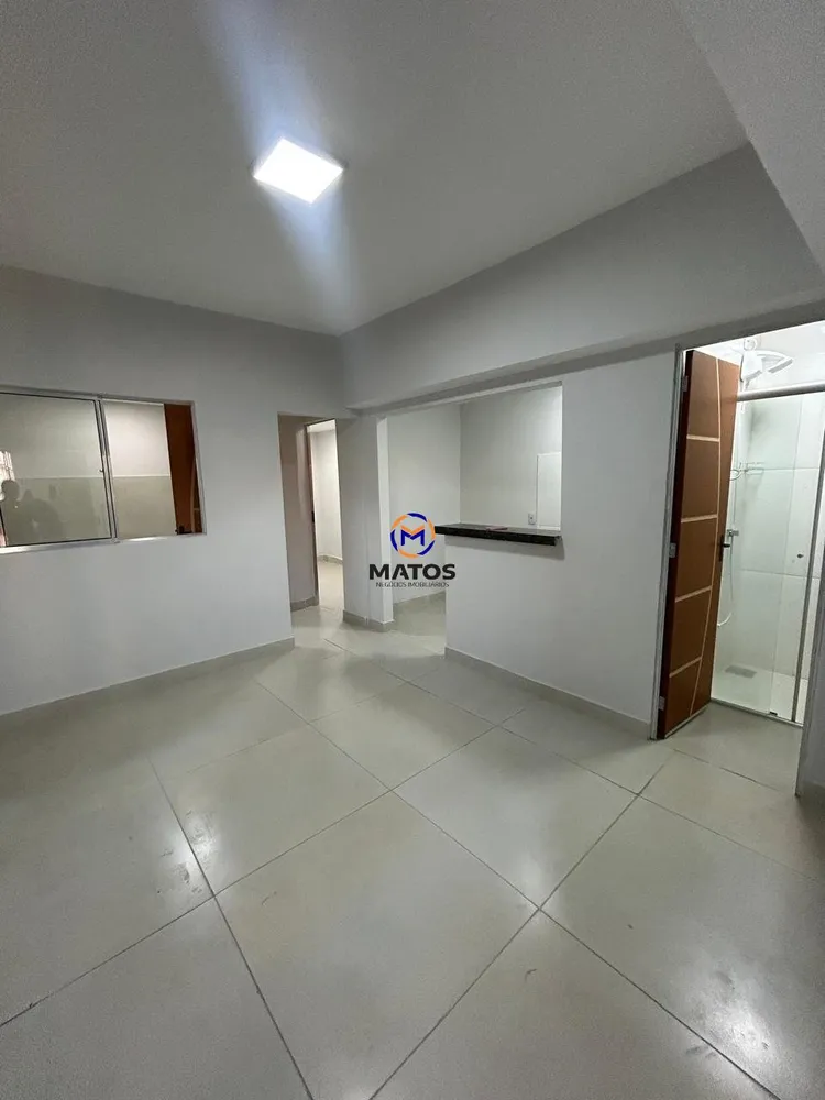 Casa, 2 quartos, 180 m² - Foto 1