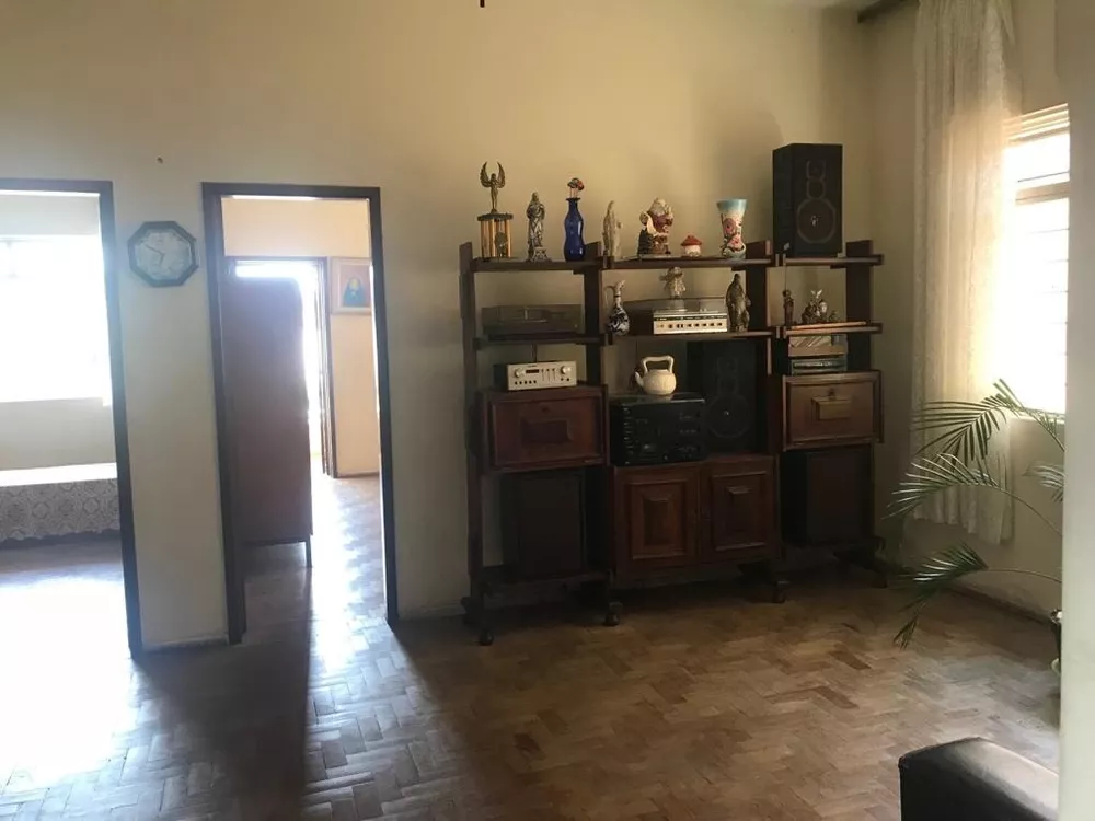 Casa à venda com 3 quartos, 269m² - Foto 7