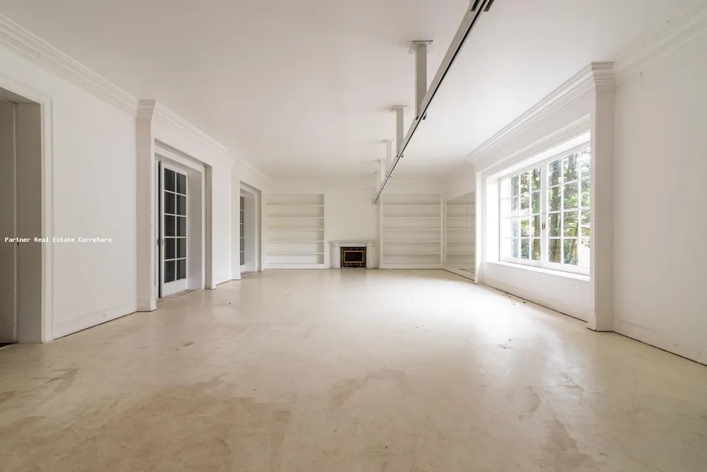 Casa, 5 quartos, 1379 m² - Foto 2