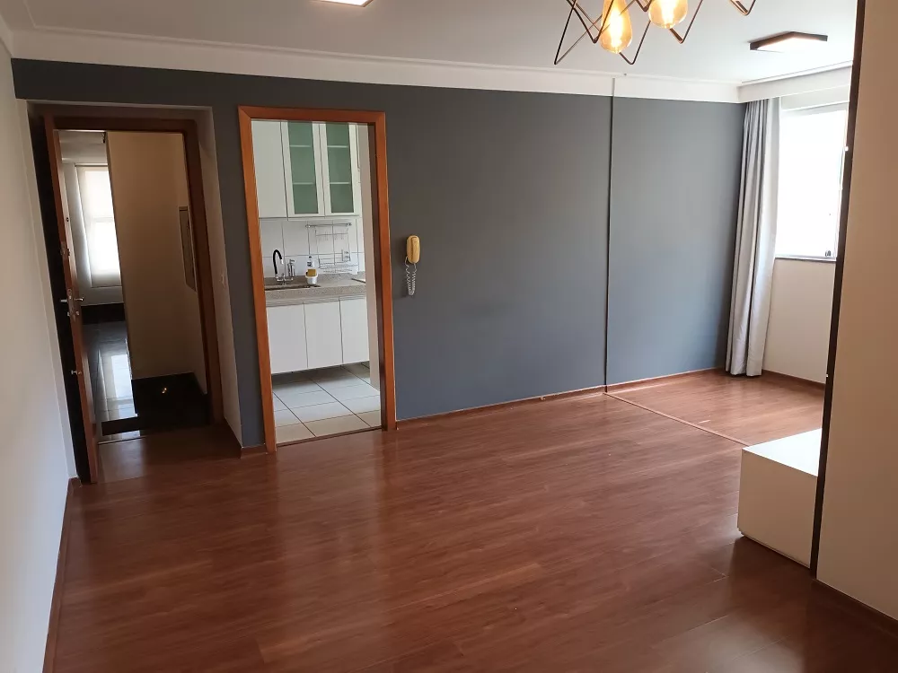 Apartamento à venda com 3 quartos, 79m² - Foto 2