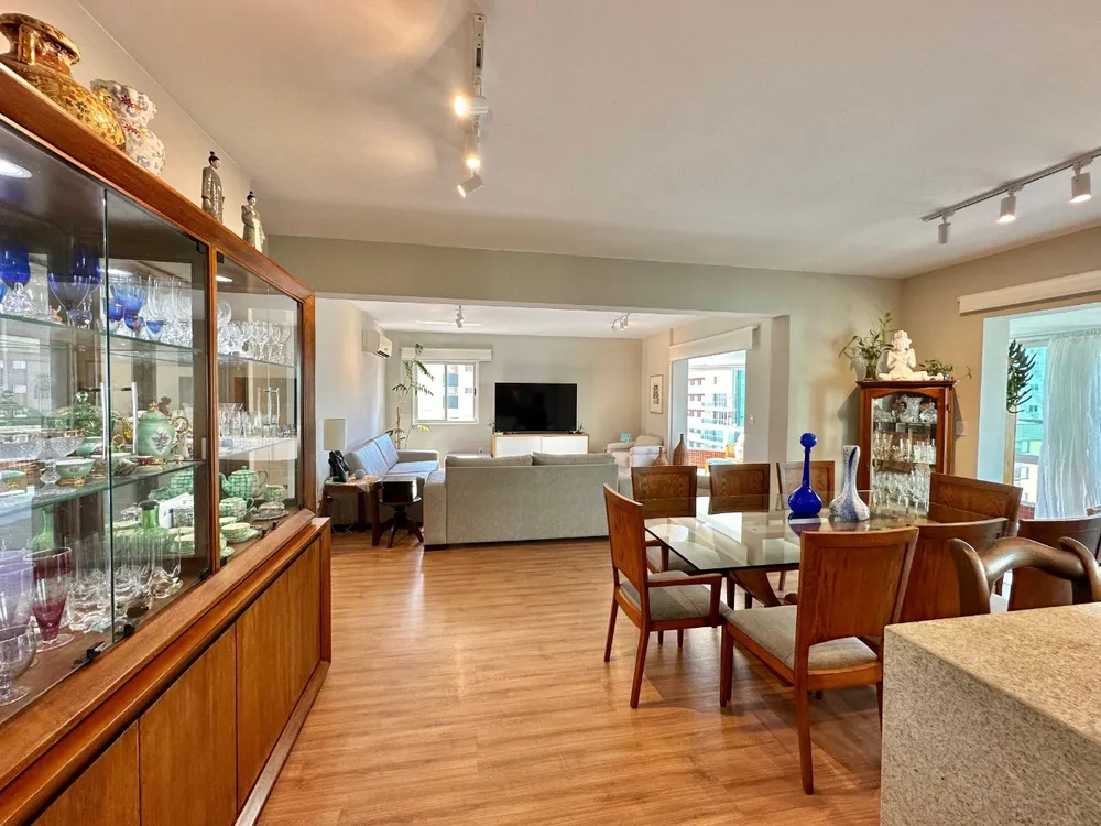 Apartamento, 4 quartos, 250 m² - Foto 10