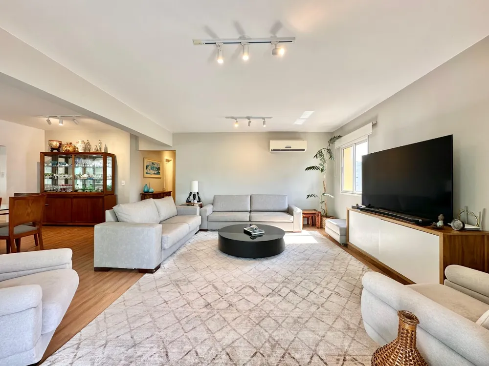 Apartamento, 4 quartos, 250 m² - Foto 1