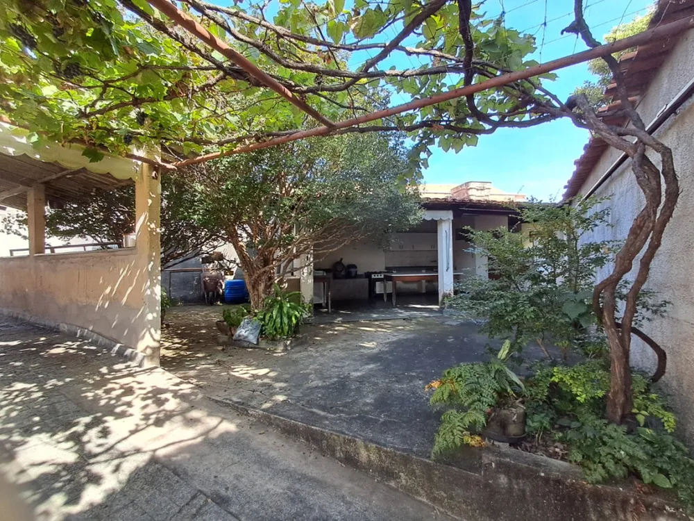 Casa, 4 quartos, 240 m² - Foto 2