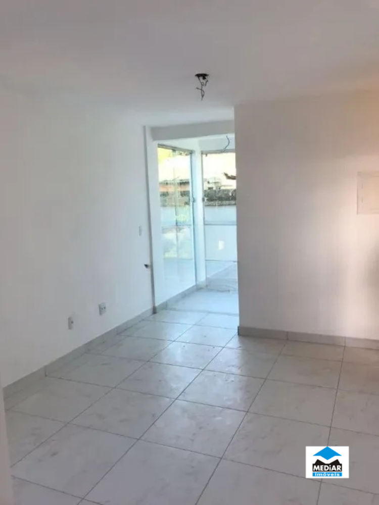 Apartamento à venda com 2 quartos, 90m² - Foto 4