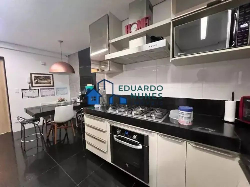 Apartamento, 4 quartos, 238 m² - Foto 1