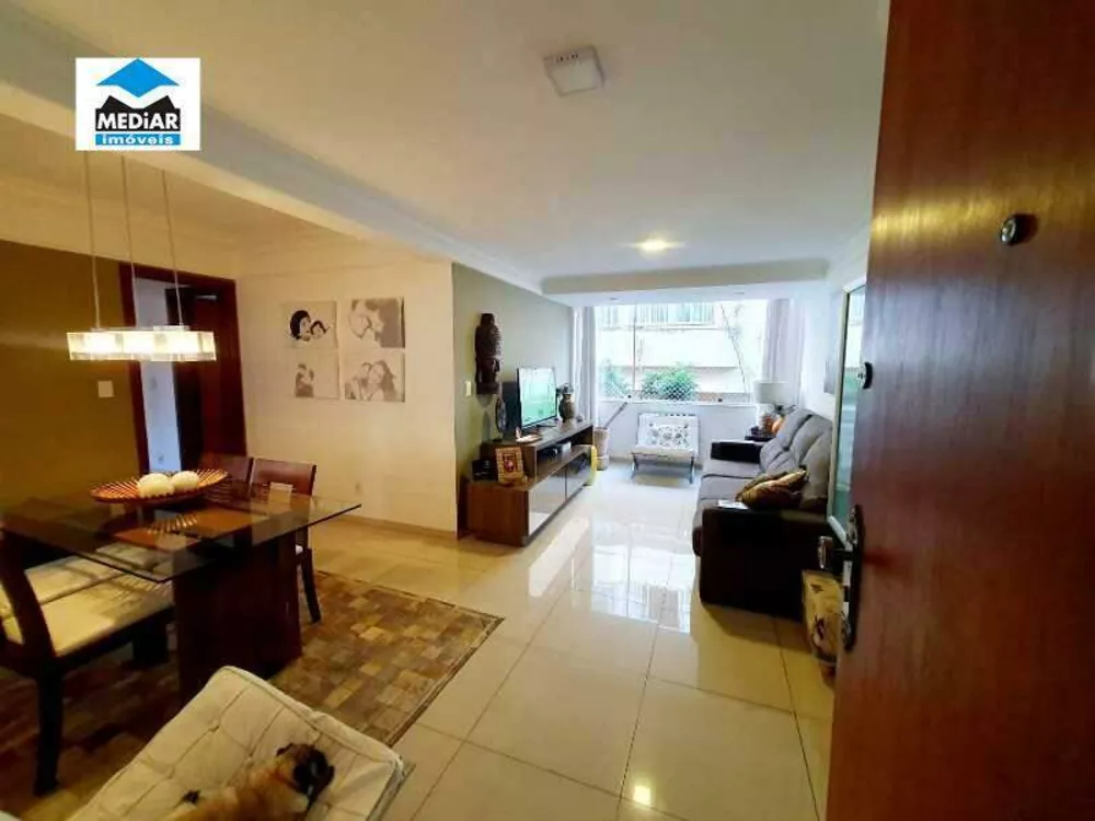 Apartamento à venda com 3 quartos, 105m² - Foto 1