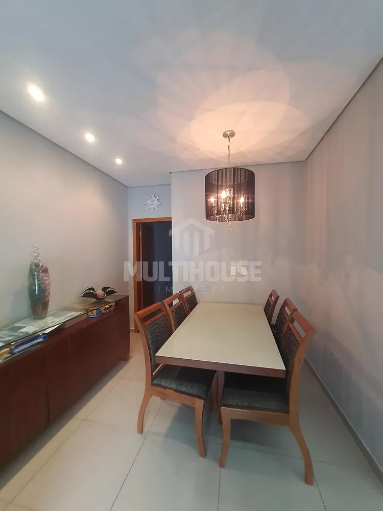 Casa à venda com 3 quartos, 110m² - Foto 4