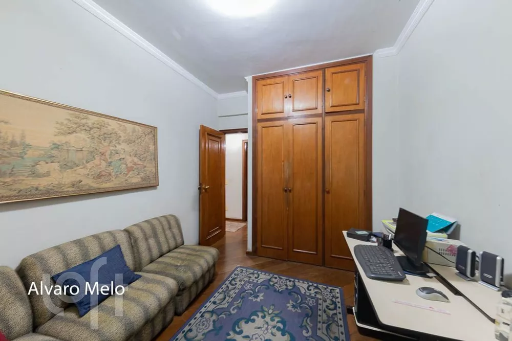 Apartamento à venda com 4 quartos, 180m² - Foto 19