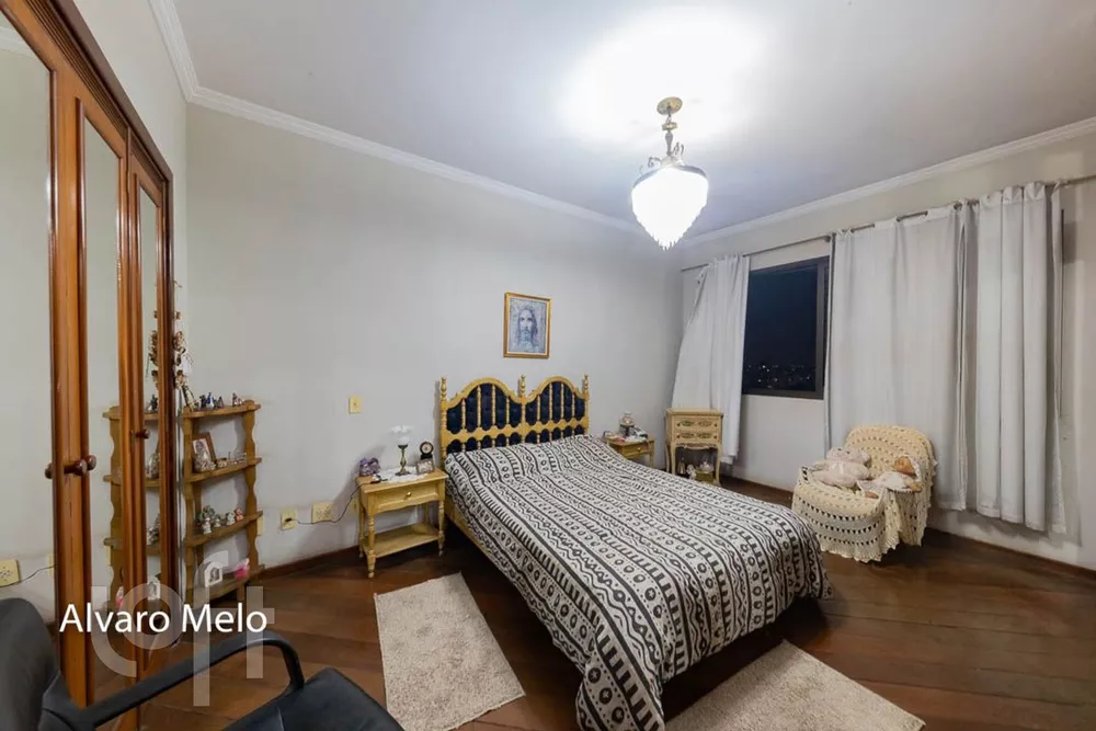 Apartamento à venda com 4 quartos, 180m² - Foto 24