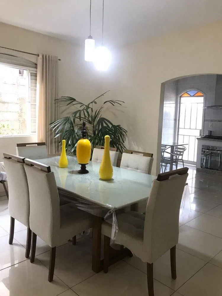 Casa, 3 quartos, 242 m² - Foto 6