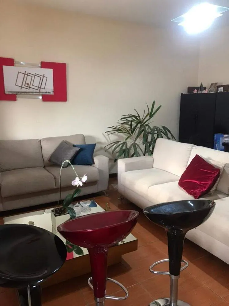 Casa, 3 quartos, 242 m² - Foto 3