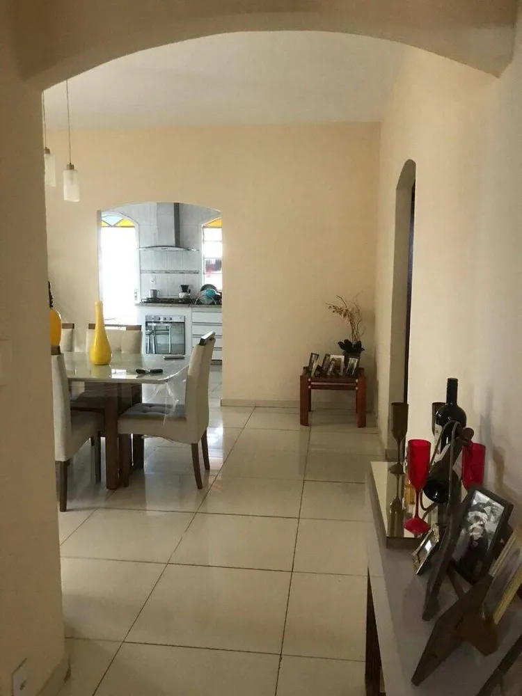 Casa, 3 quartos, 242 m² - Foto 5