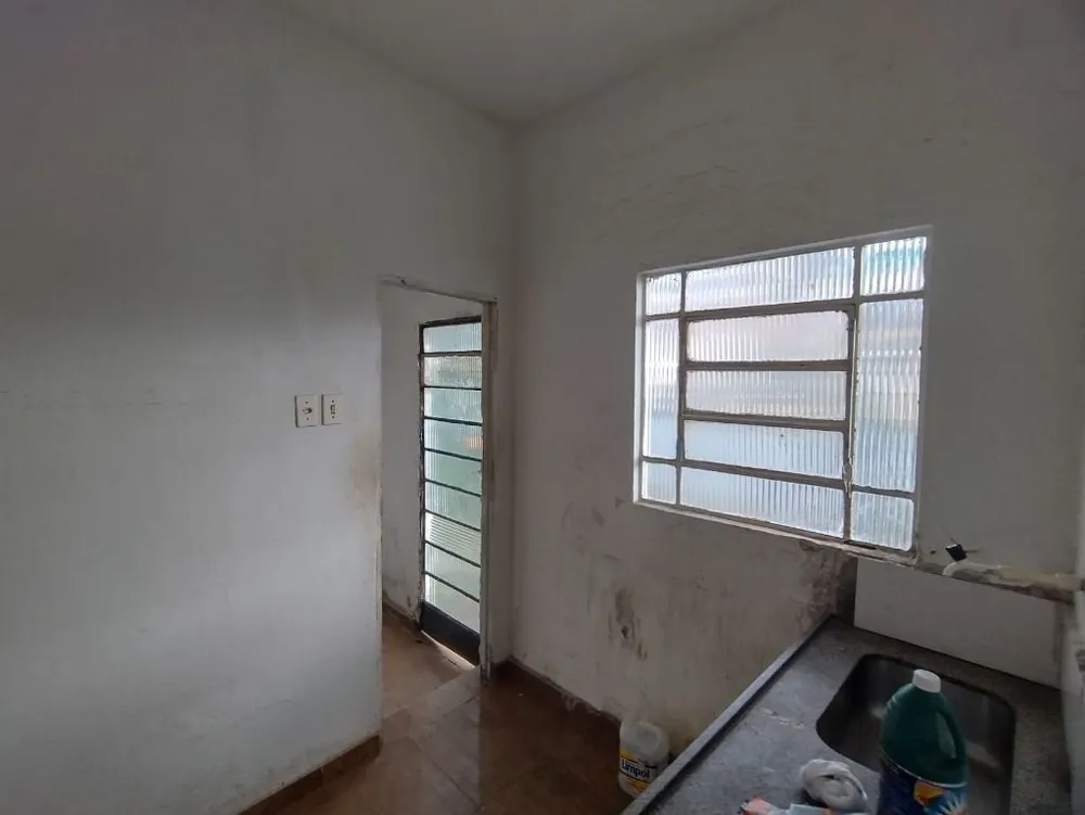 Casa, 1 quarto, 360 m² - Foto 2