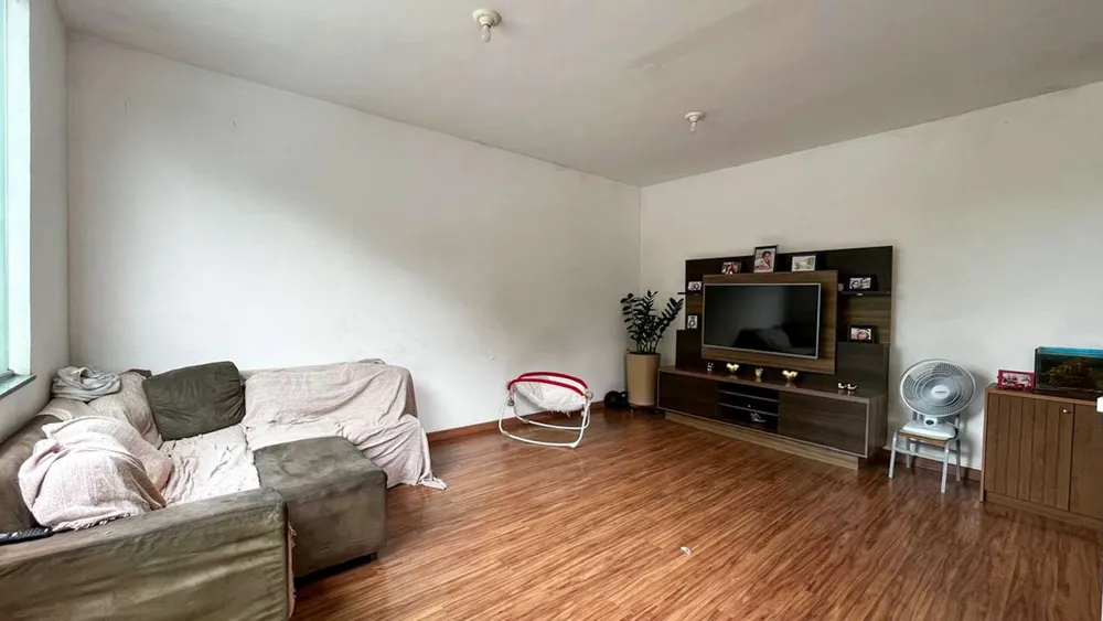 Casa, 5 quartos, 175 m² - Foto 1