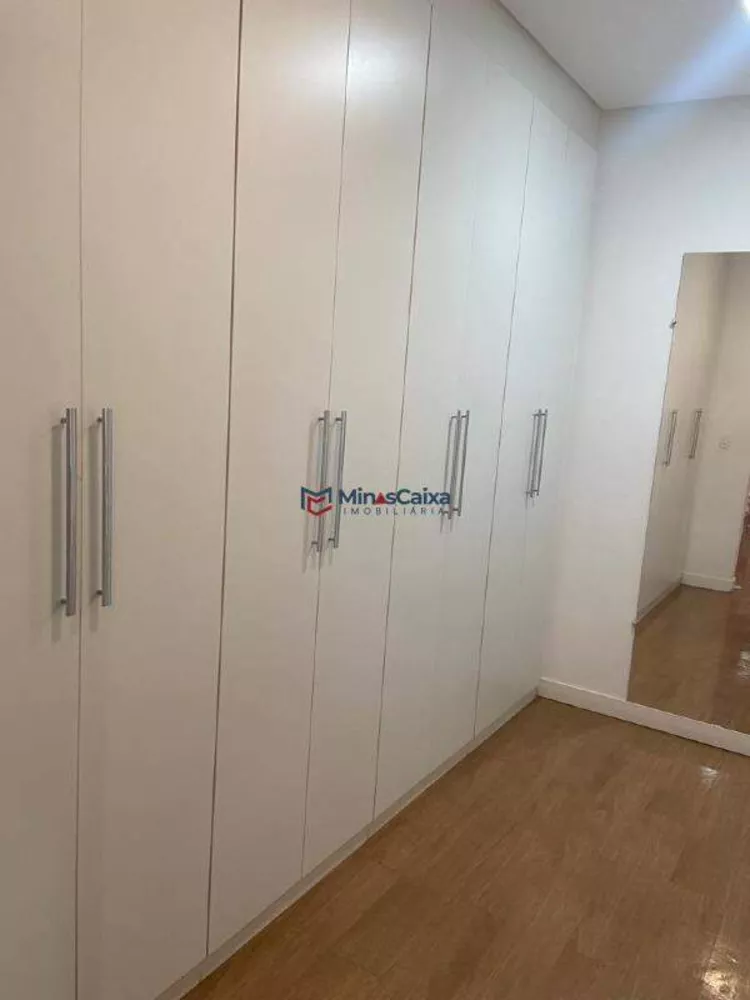 Casa à venda com 4 quartos, 367m² - Foto 13