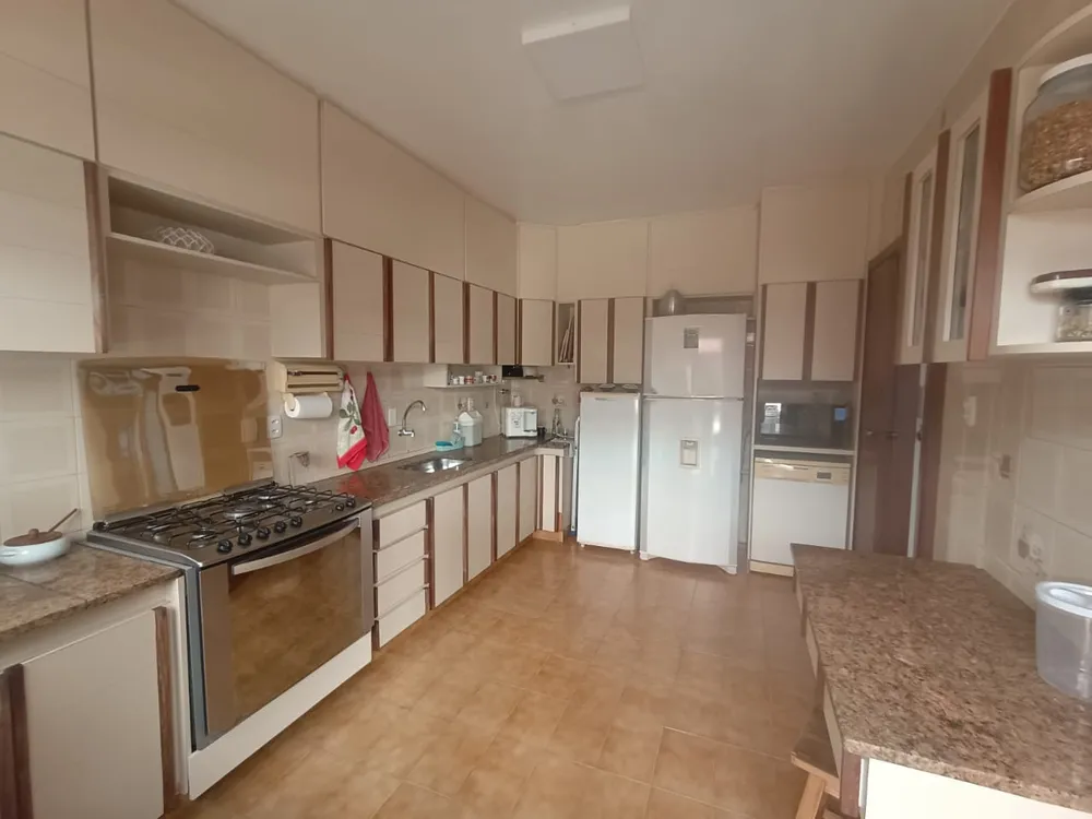Casa, 6 quartos, 360 m² - Foto 4