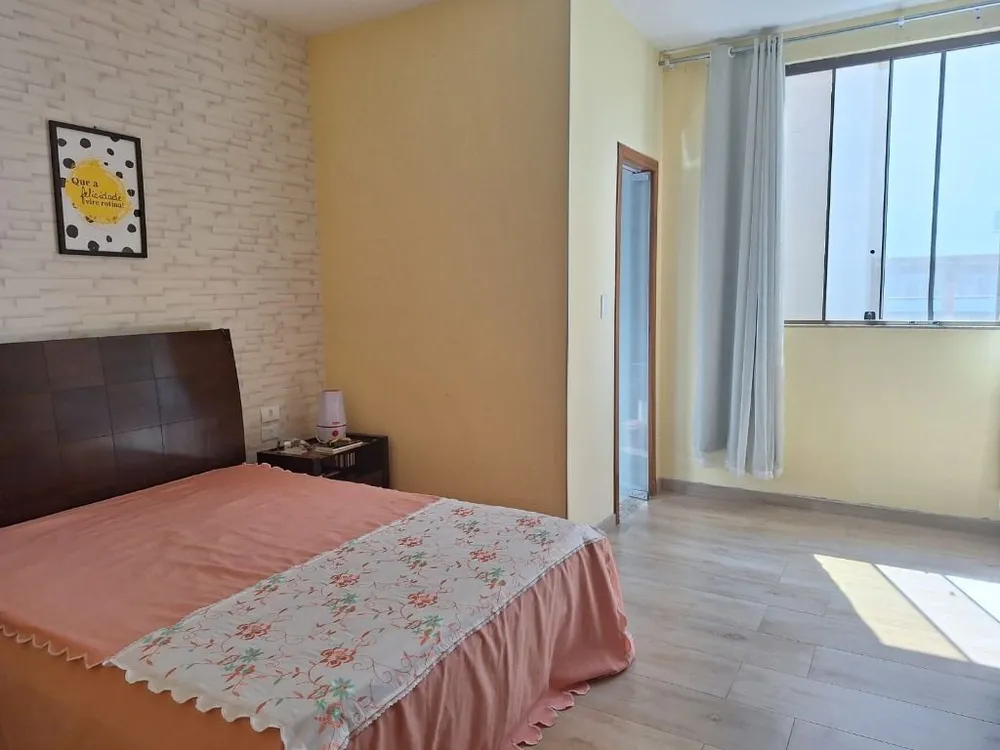 Casa, 4 quartos, 657 m² - Foto 2