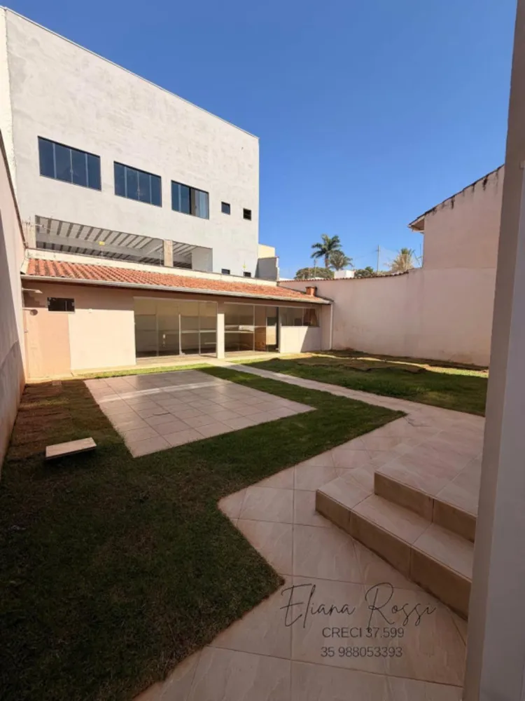 Casa, 4 quartos, 286 m² - Foto 4